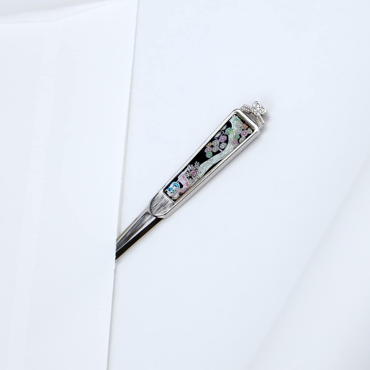 Envelope Opener Cutter Knife – 168mm Decorative Letter Opener for Envelopes, Boxes, Packages – Premium Rustproof Iron Letter Opener – Anti-Fingerprint Treatment (Colorful Deer)