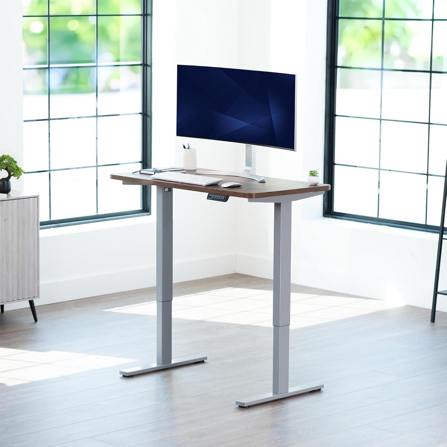 VIVO Electric 43 x 24 in Rustic Standing Desk, Memory Height Adjustment, 1B Series, One-Piece Vintage Brown Top, Gray Frame, DESK-KIT-1G4N