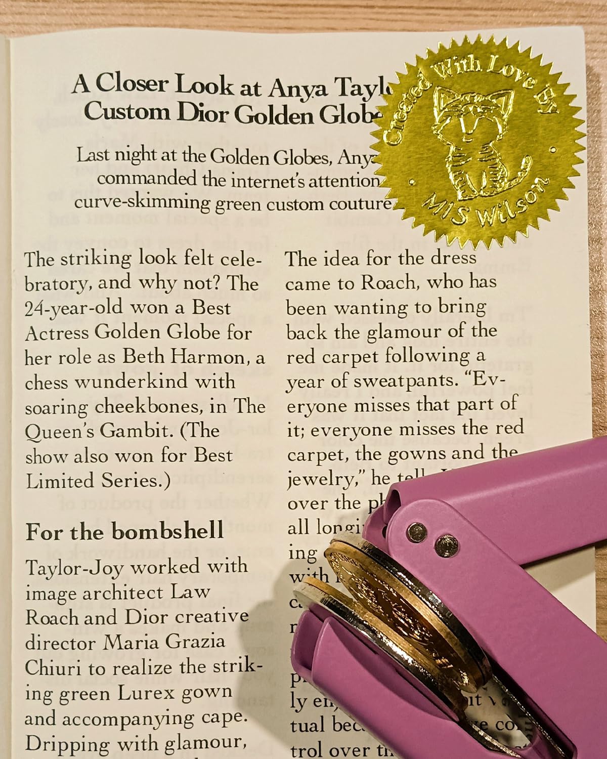 Personalized Book Embosser Stamp with Handle Set, Custom Self-Inking Library Stamp with Name & Design, Elegant Invitation Seal from Library Stamp Kit, Birthday, Book Lover Gifts（Books & Coffee）