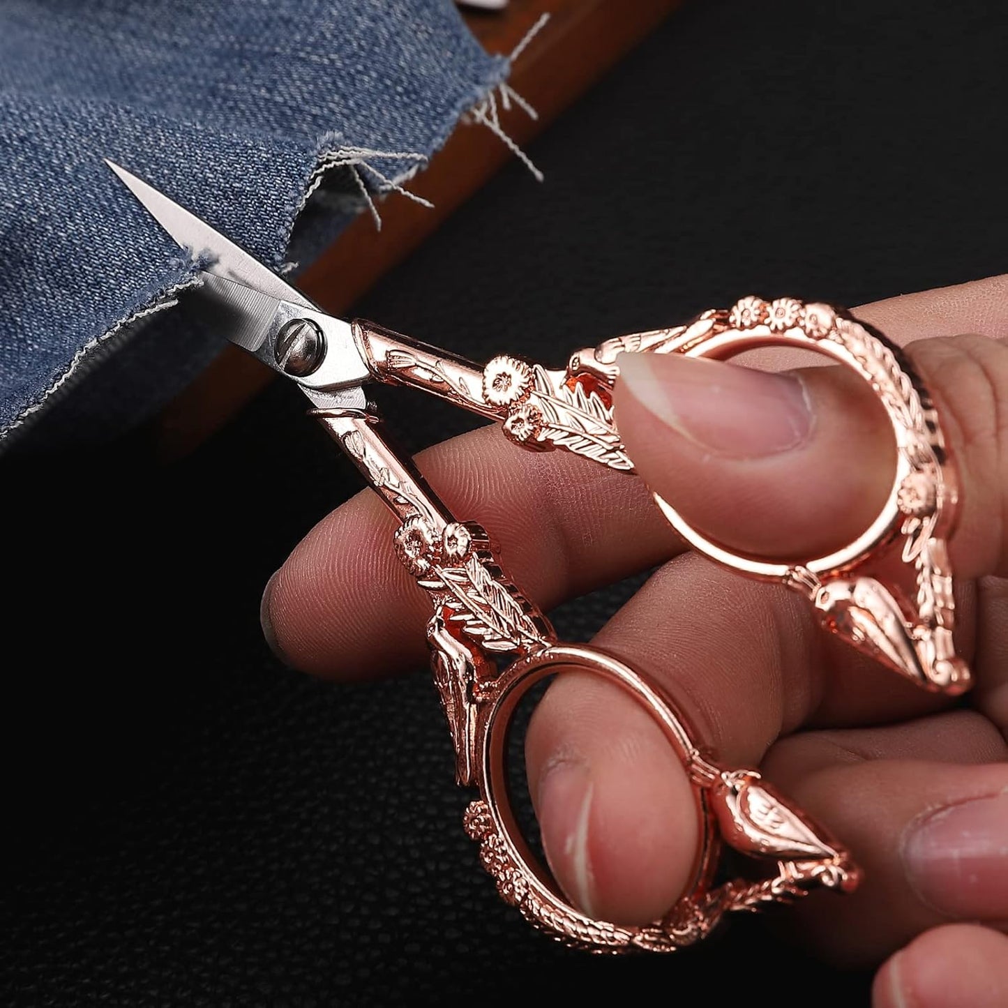 Sewing Embroidery Scissors – Small Vintage Sharp Pointed Tip Shears for Craft, Artwork, Handicraft DIY Tool, 4.6in Rose Gold Bird Style