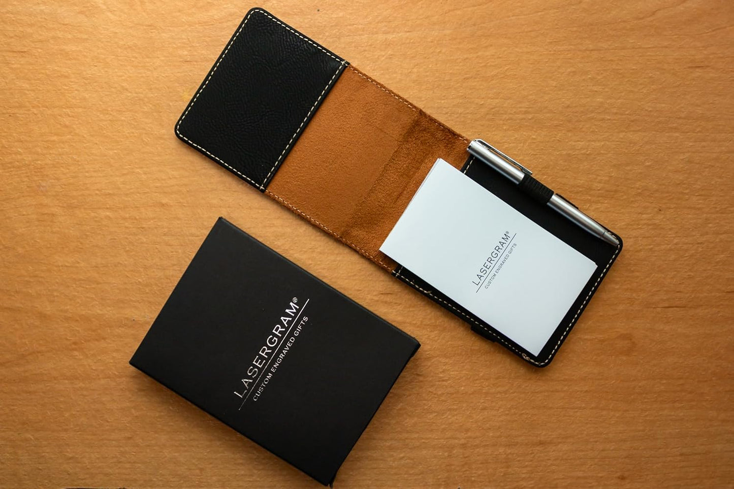 LaserGram Mini Padfolio with Notepad and Pen, Flag of The United States, Personalized Engraving Included (Black with Gold)