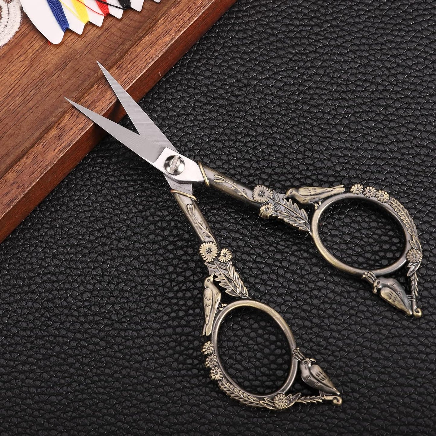 Embroidery Scissors, Small Sharp Pointed Sewing Scissors for Craft Cross Stitch Needlework Artwork Knitting Thread Yarn Detail Cutting Tools, 4.6in Little Bronze Bird Scissor