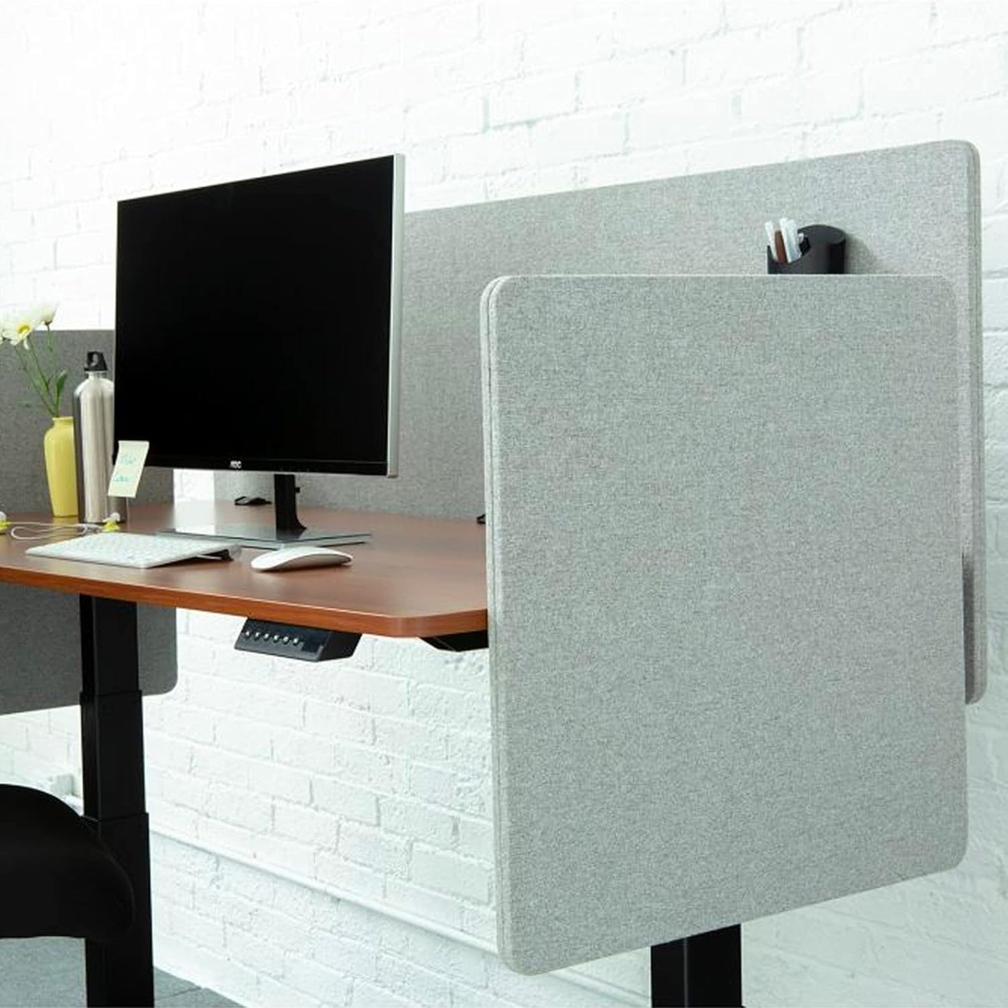 Stand Up Desk Store ReFocus Clamp-on Acoustic Desk Divider Privacy Panel That Reduces Noise and Visual Distractions (Cool Gray, 23.6" x 23.6")